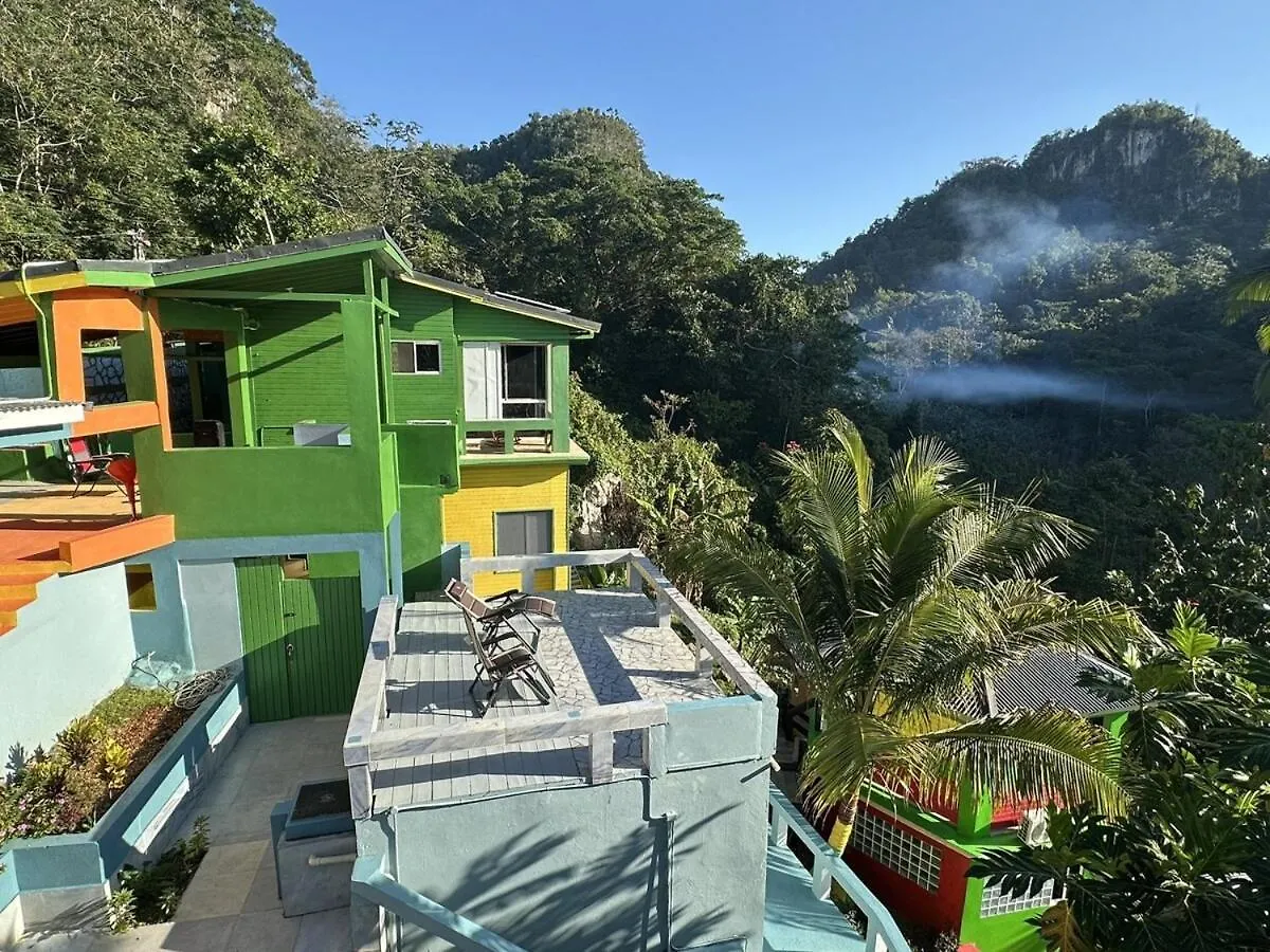 Exclusive Mountain And Farm Villa Escape Spring Garden