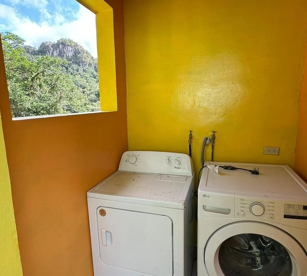Exclusive Mountain And Farm Villa Escape Spring Garden